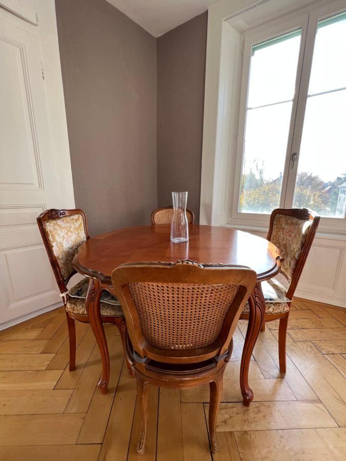 Le Locle : Bel Appartement Chaleureux 외부 사진