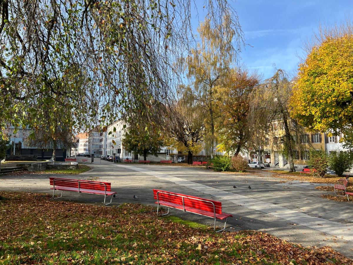 Le Locle : Bel Appartement Chaleureux 외부 사진